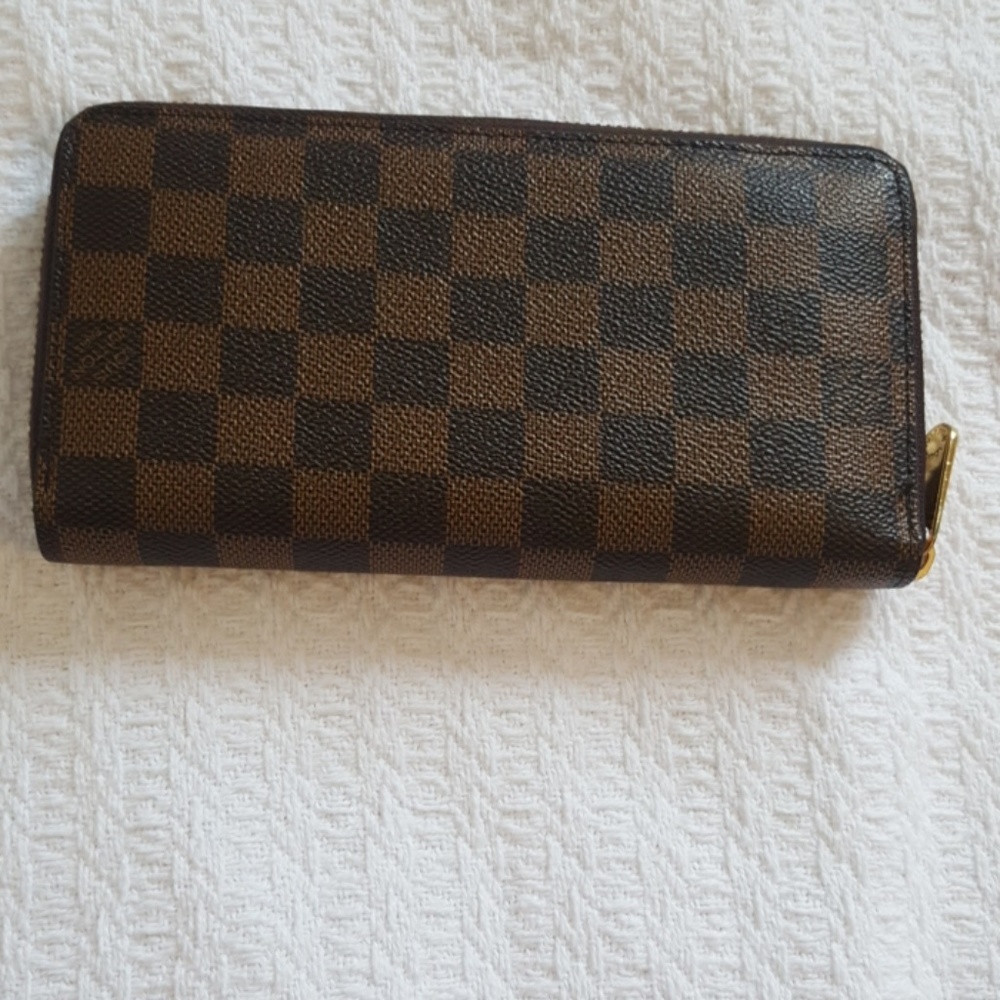 Damier wallet
