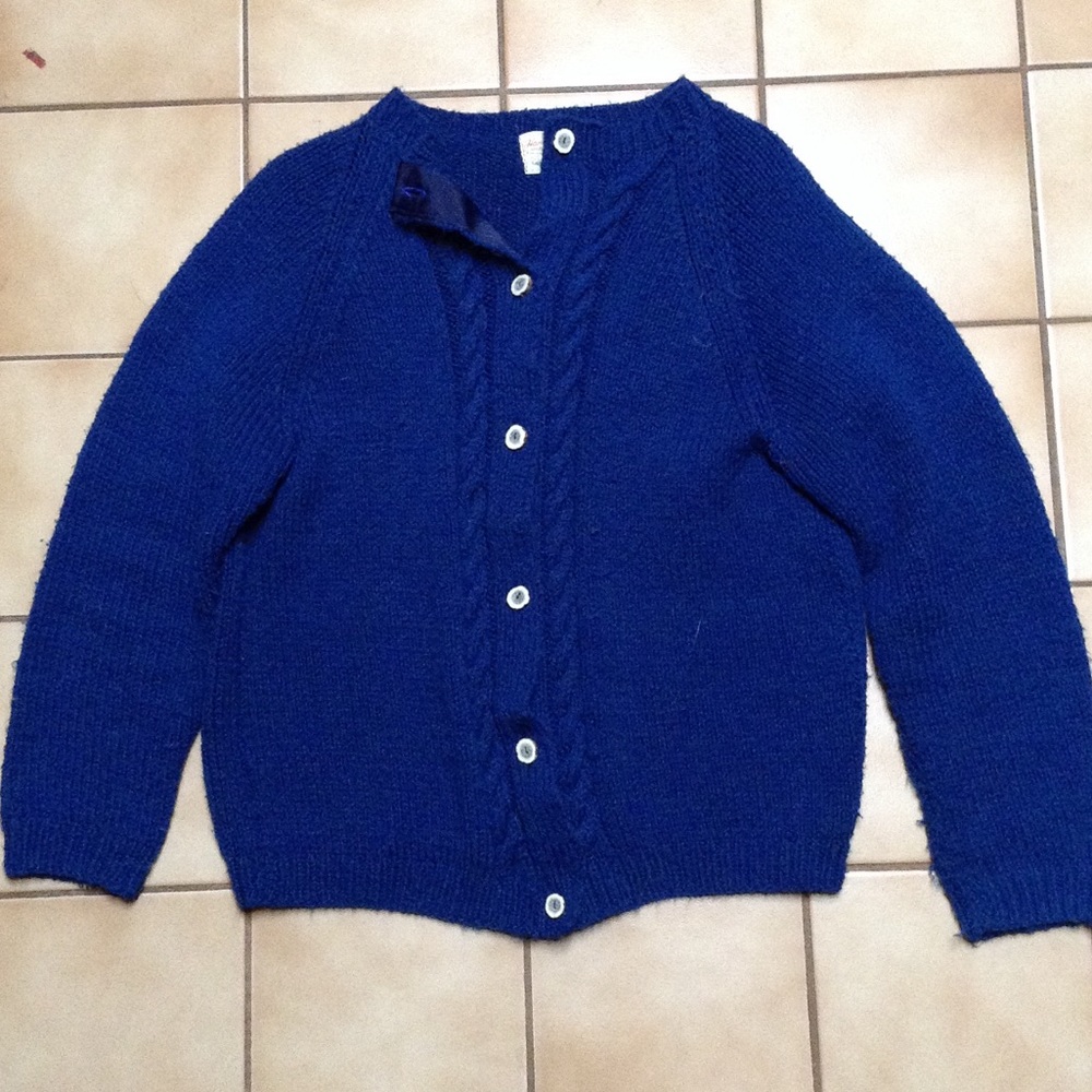 Vintage knit sweater