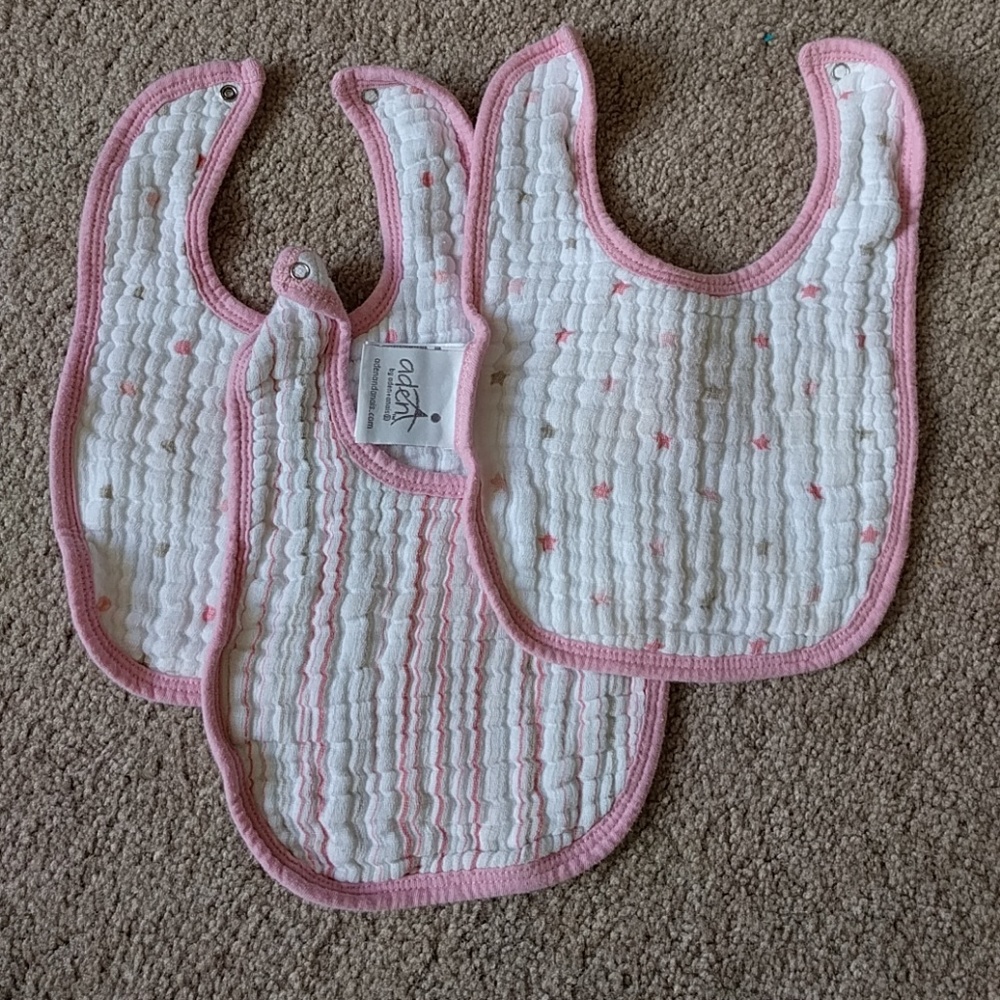 🚫SOLD🚫 Bibs (Set of 3)