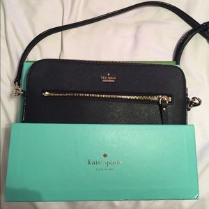 Kate spade cross body charging purse brand new!