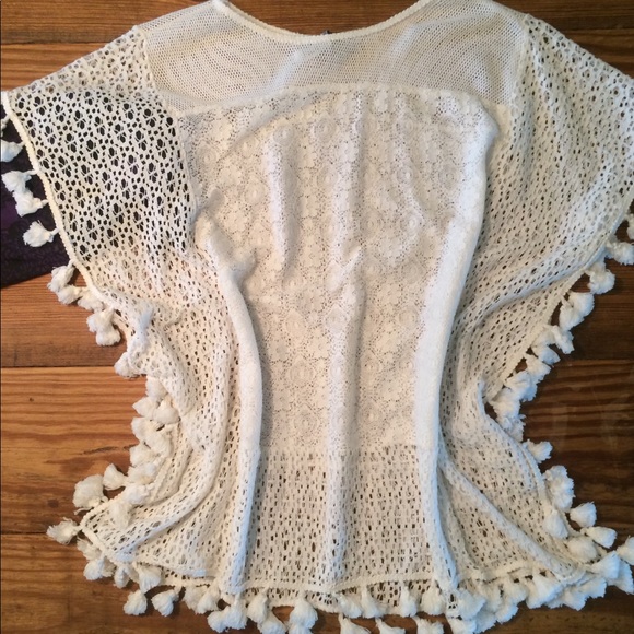 Crocheted overlay top - Picture 1 of 5