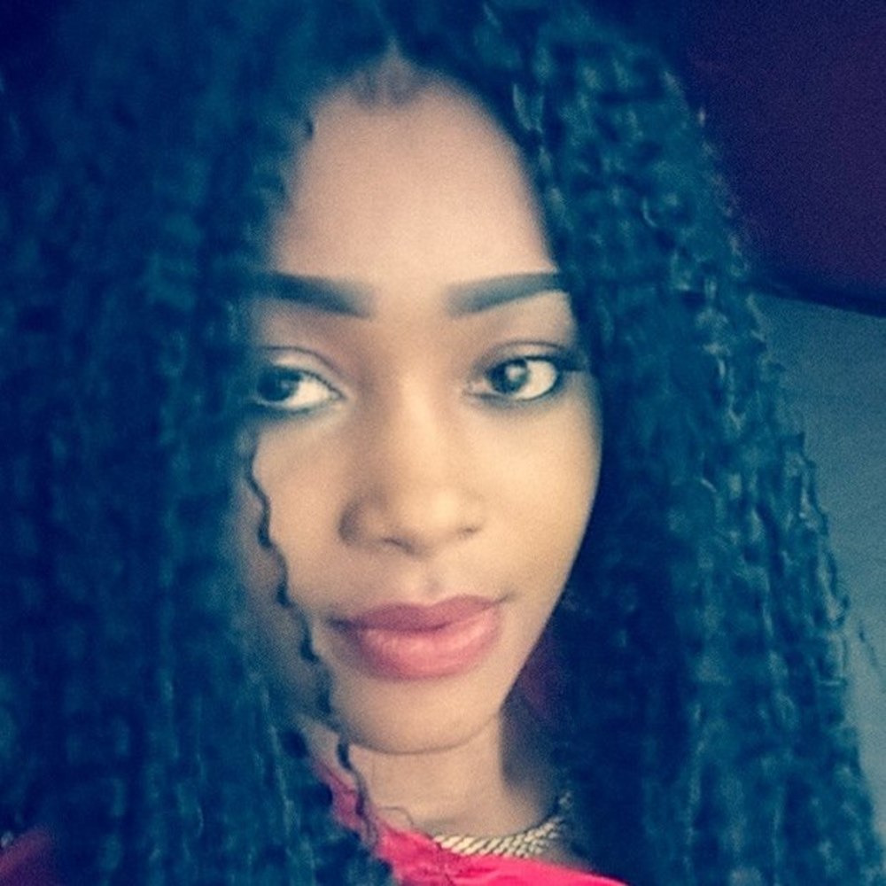 Meet your Posher, Cabinea