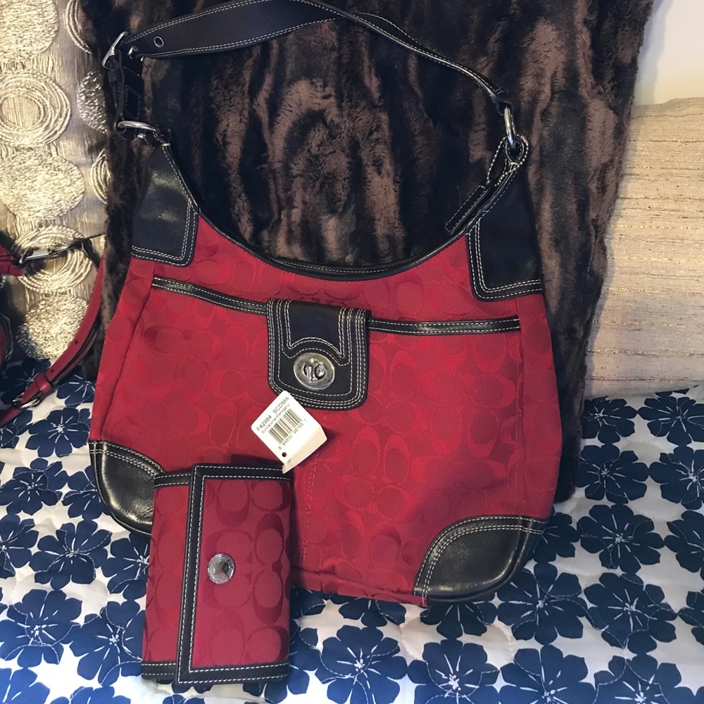 Coach purse and wallet.