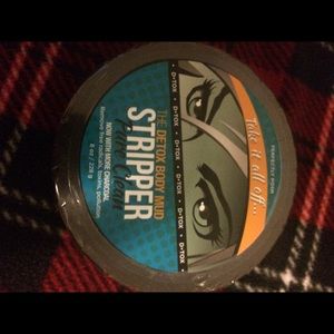 Perfectly Posh The Detox Body Mud Stripper.