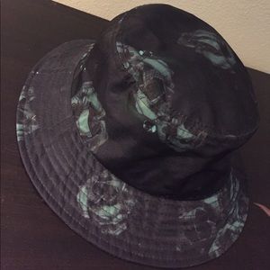 Money Rose Bucket Hat Diamond Supply Co x MOBB