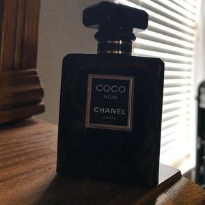 Coco Noir de Chanel