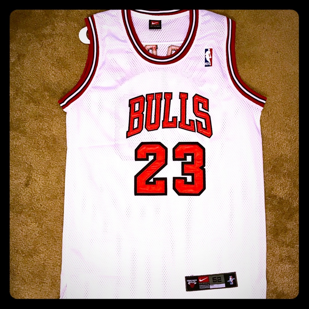 Michael Jordan - 1997-98 AUTHENTIC Nike #23 Bulls