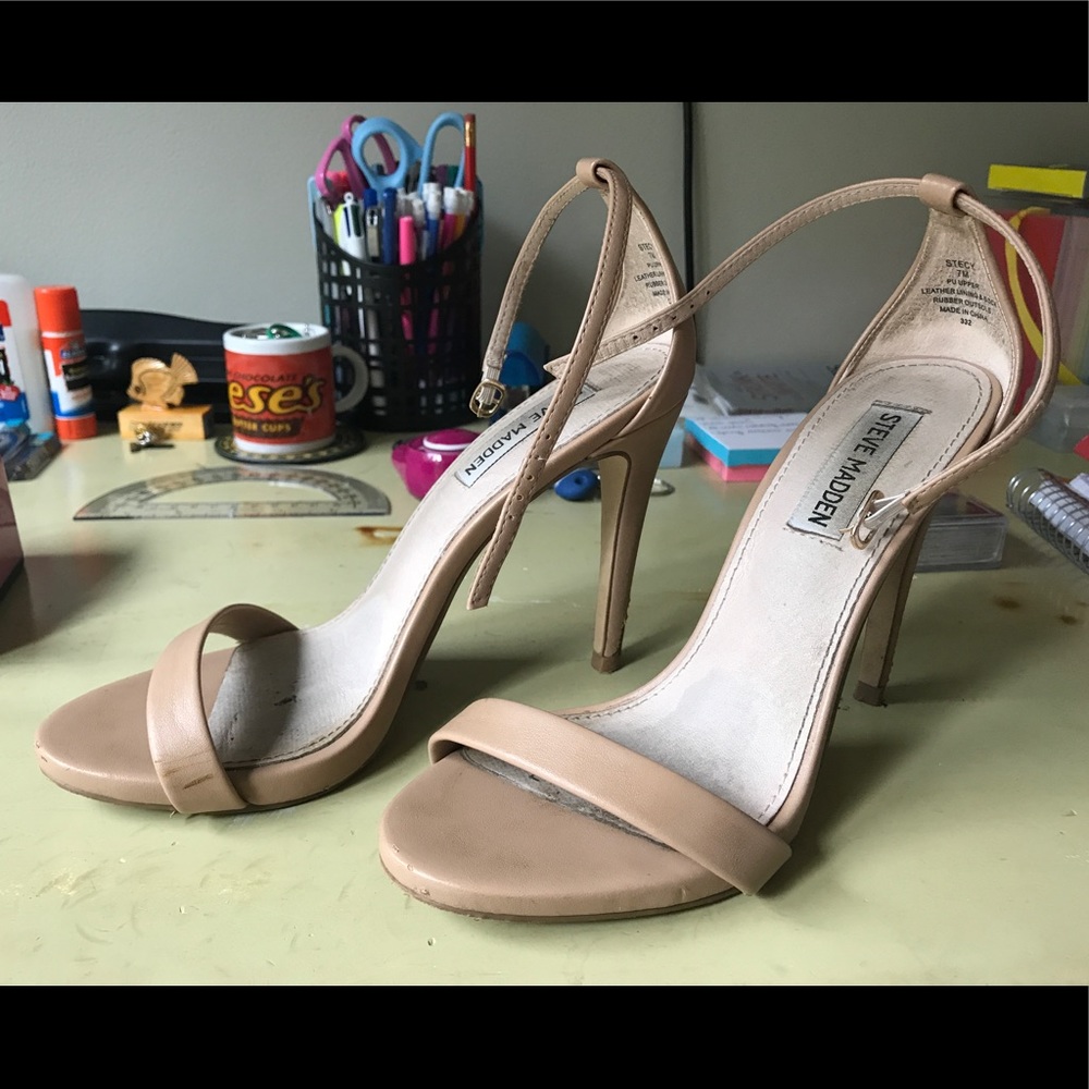 Steve Madden Stecy Neutral Heels