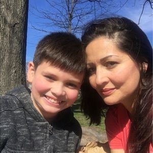 Meet your Posher, Luz