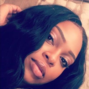 Meet your Posher, Ayanna