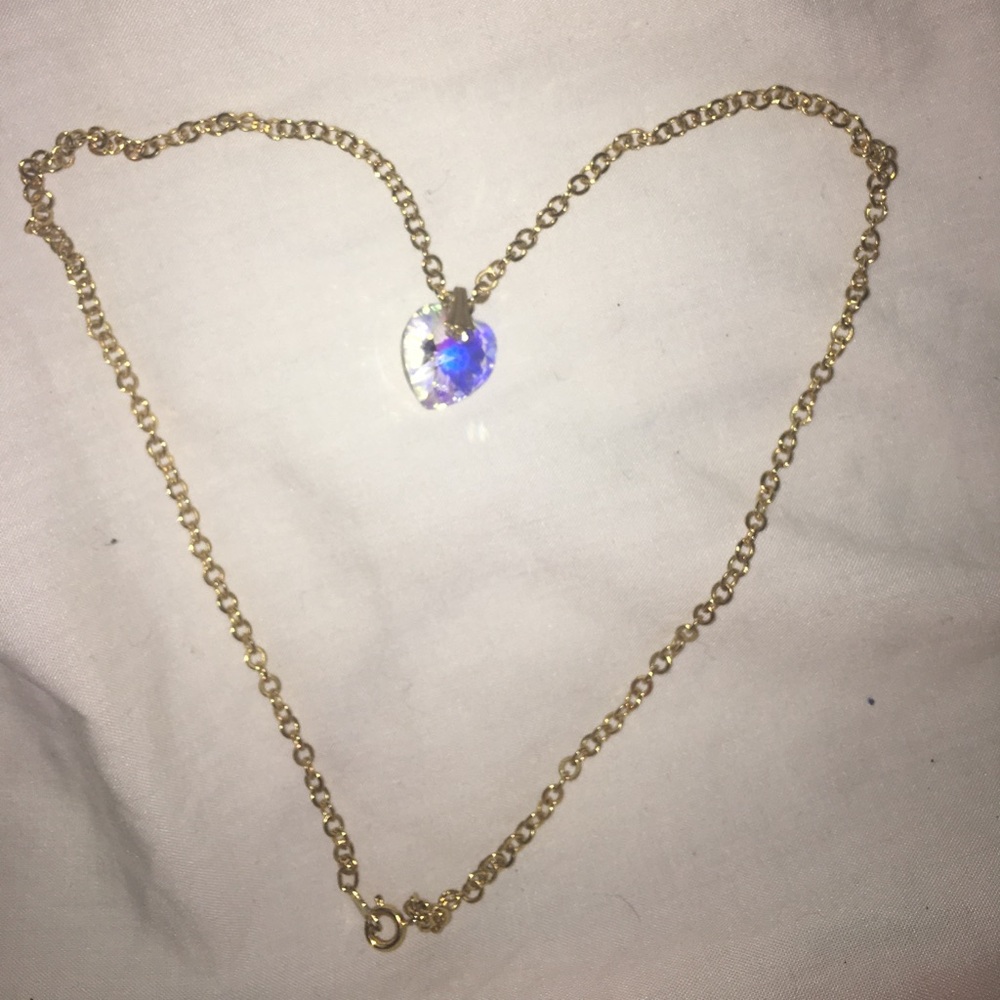 Holographic heart necklace