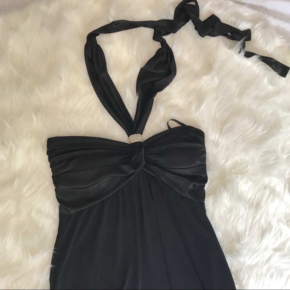Black halter formal dress - Picture 3 of 7