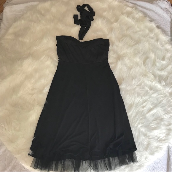 Black halter formal dress - Picture 2 of 7
