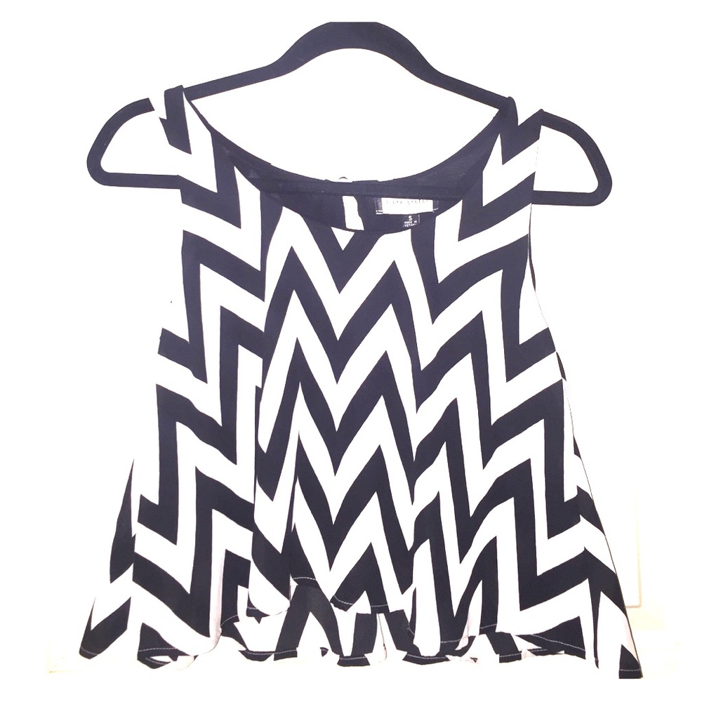 Black & White Crop Top