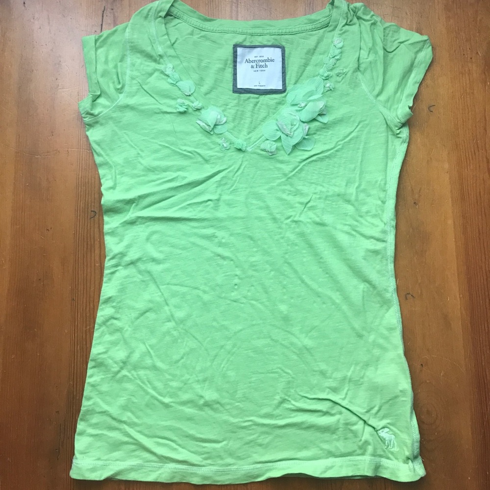 Abercrombie Detailed V-neck