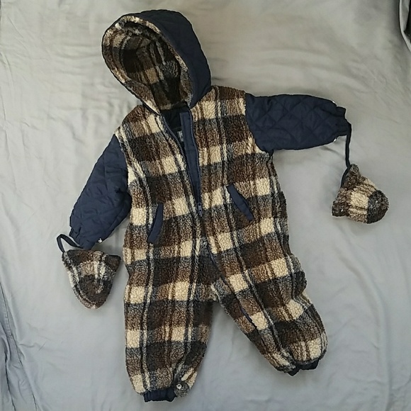 Rothschild Other - Toddler snowsuit 18M