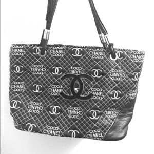 Inspired shopper tote