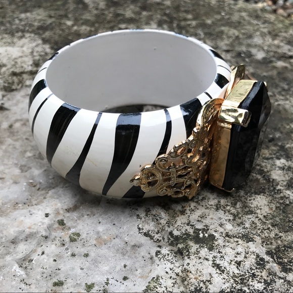 ✨Wooden bracelet with decorative black stone✨ - Picture 3 of 8