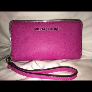 Michael Kors Wristlet