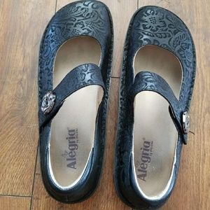 BNWOT ALEGRIA SHOES AWESOME COMFORT!!!!
