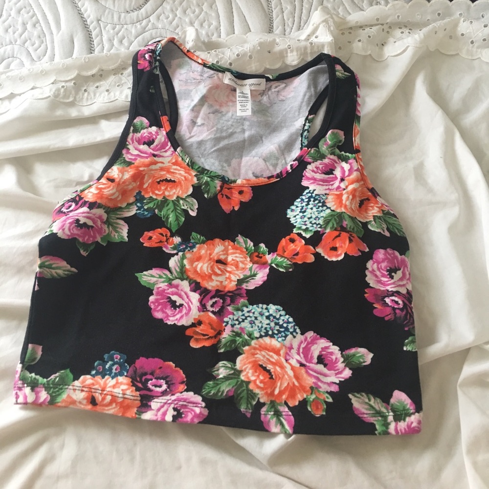Floral cropped top
