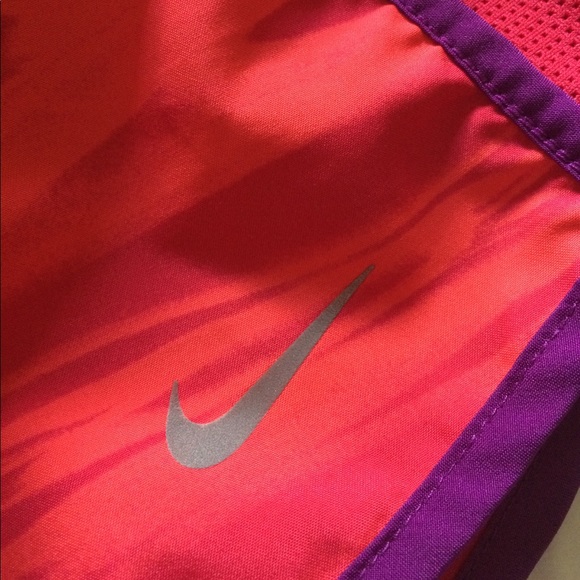 Nike Running Shorts - Picture 3 of 3