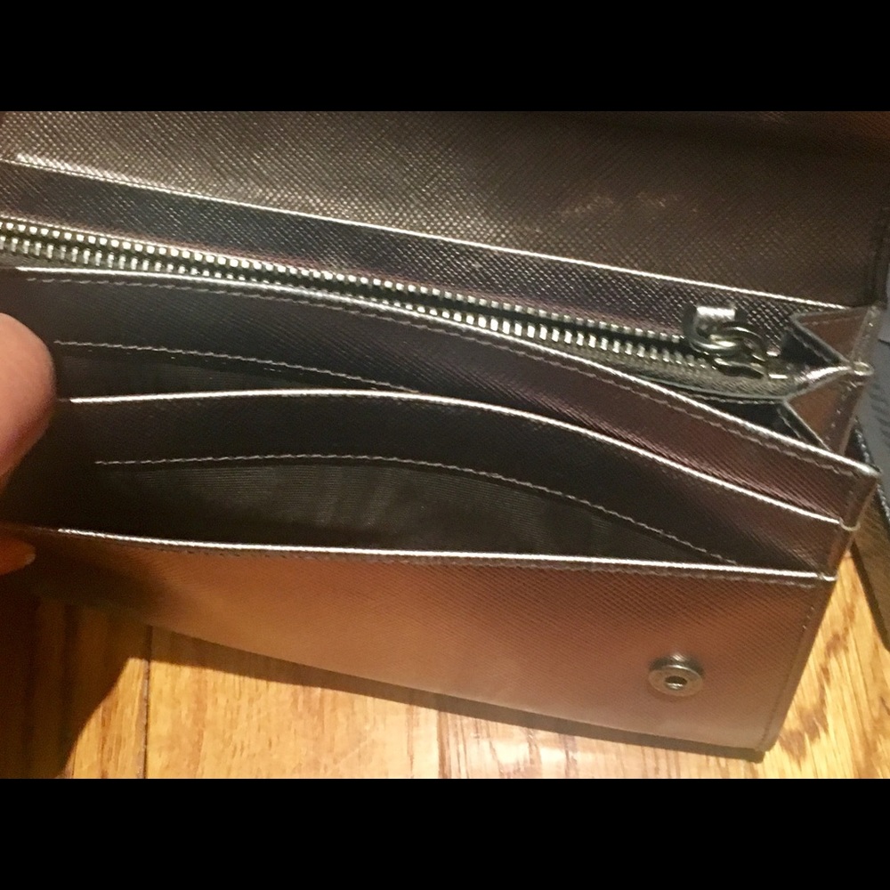 PRADA CONTINENTAL WALLET SAFFIANO LEATHER - Picture 7 of 8