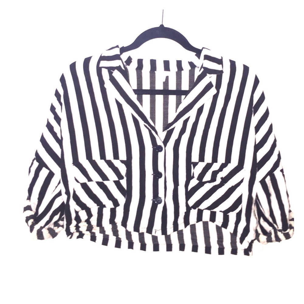 Small Black & White Top