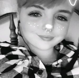 Meet your Posher, Hailey