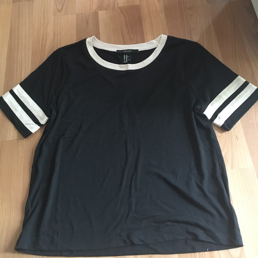 Casual black tee