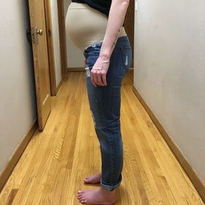 A Pea in a Pod Cropped Maternity Jeans