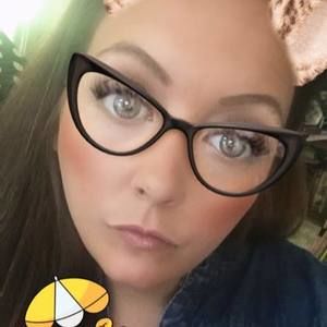 Meet your Posher, Leanne