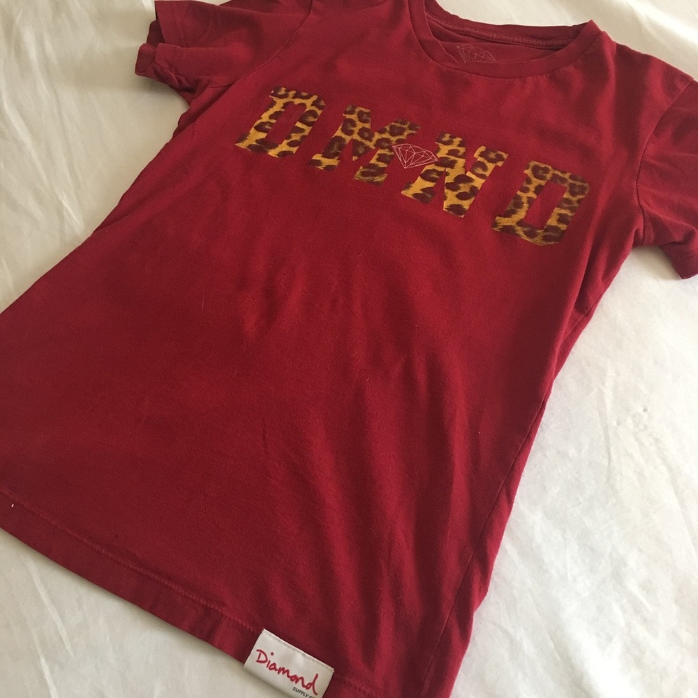 Diamond Burgundy/Leopard Graphic Tee