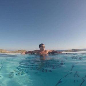 Meet your Posher, Dominic