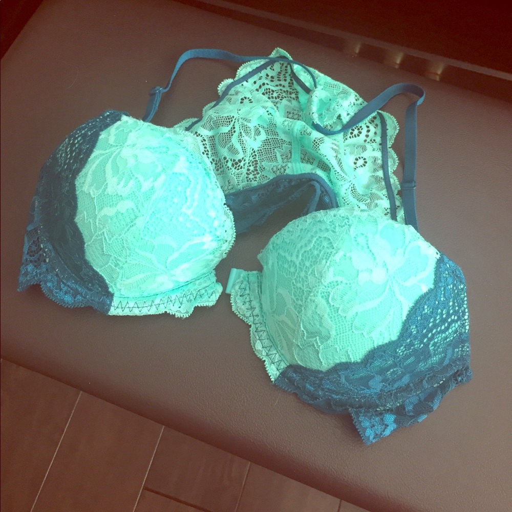 Victoria Secret Lace Razorback Bra 34B