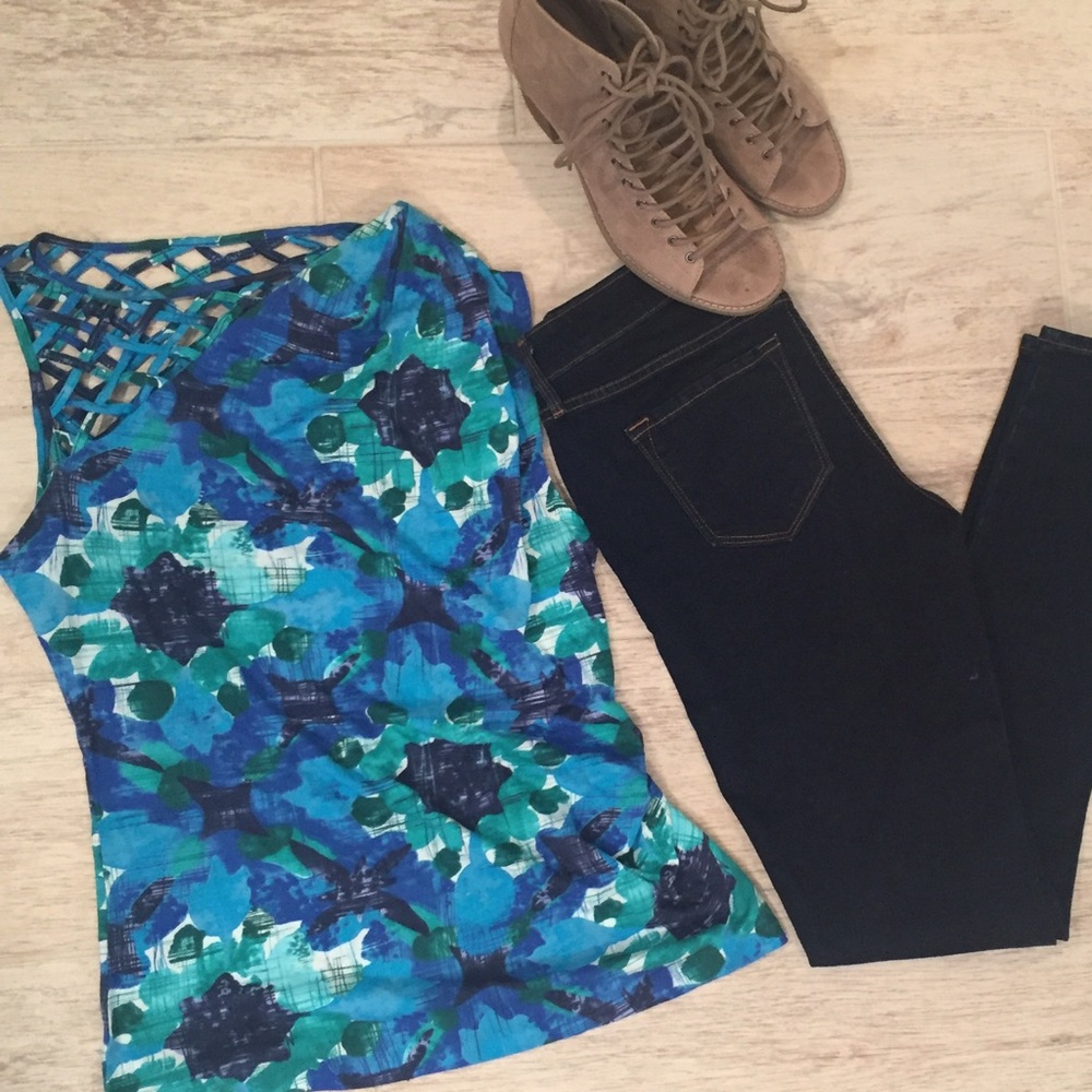 EUC Anthropologie sleeveless top with grid detail