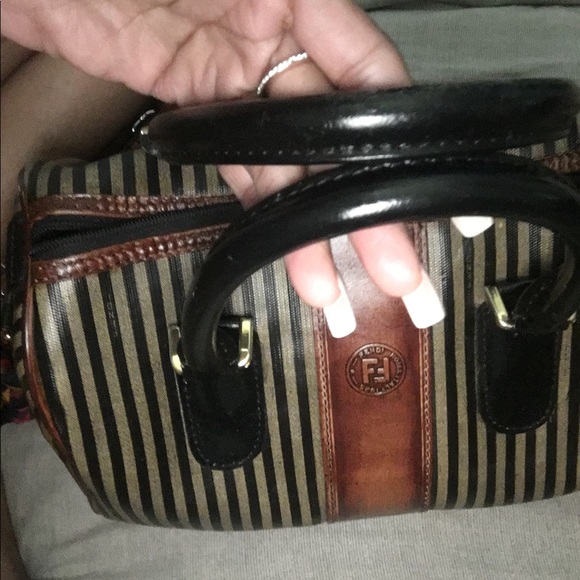 Purse - Picture 2 of 4