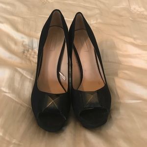 Black platform heels. Size 7, heel hight 6 inches