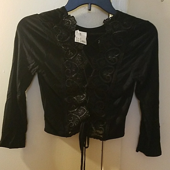 Milan top from Fashion Nova - Picture 3 of 4