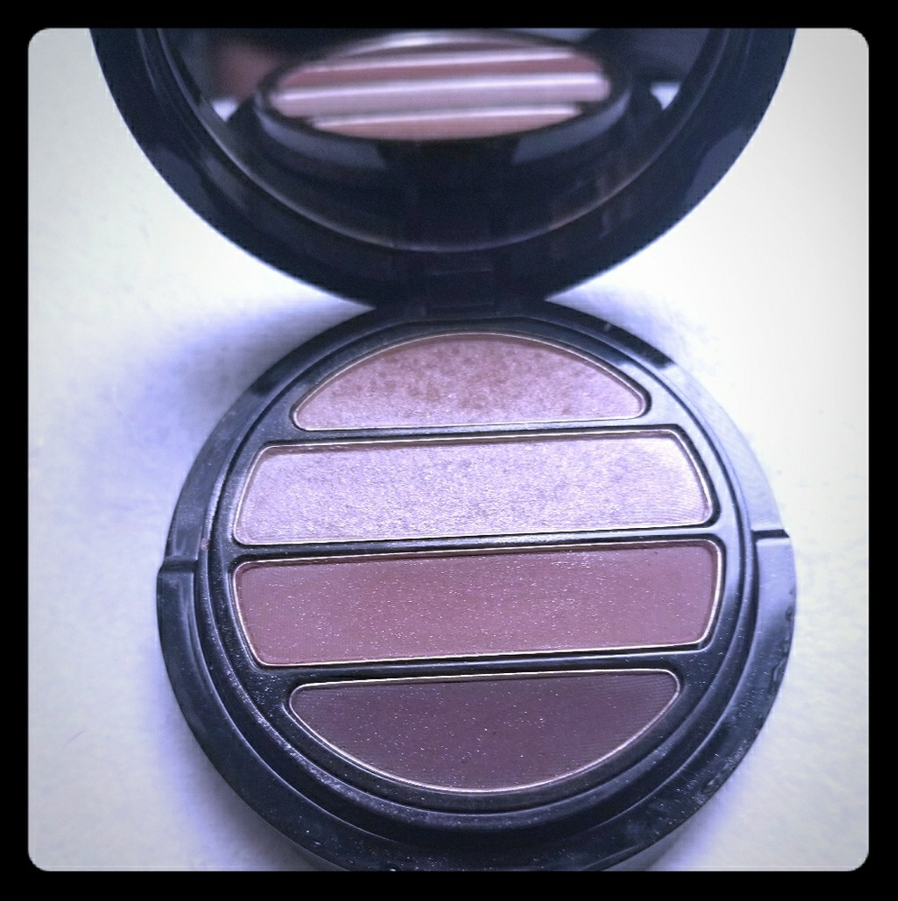 SOLDNEW Giorgio Armani Eyes To Kill Quator Palette