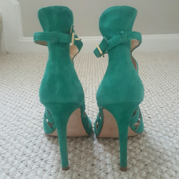 Green Sandals - Picture 3 of 6