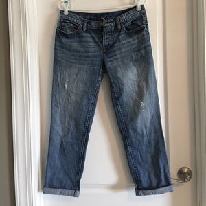 Distressed cropped boyfriend jeans