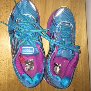 Brooks Running Sneakers