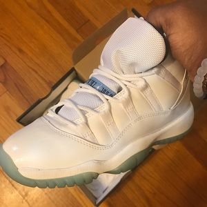 Legend Blue 11 Retros