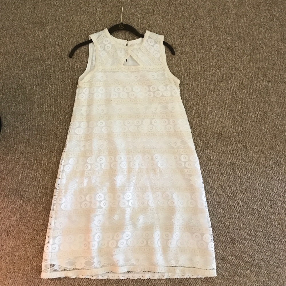 White lace dress