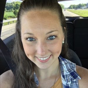 Meet your Posher, Cierra