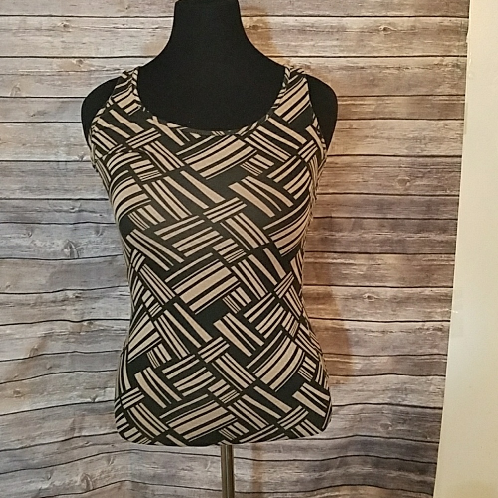 Forever 21 Sleevless Stretch Tank Top