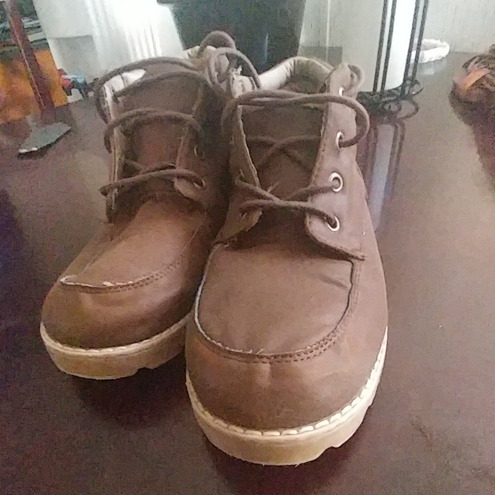 Boys rugged boots