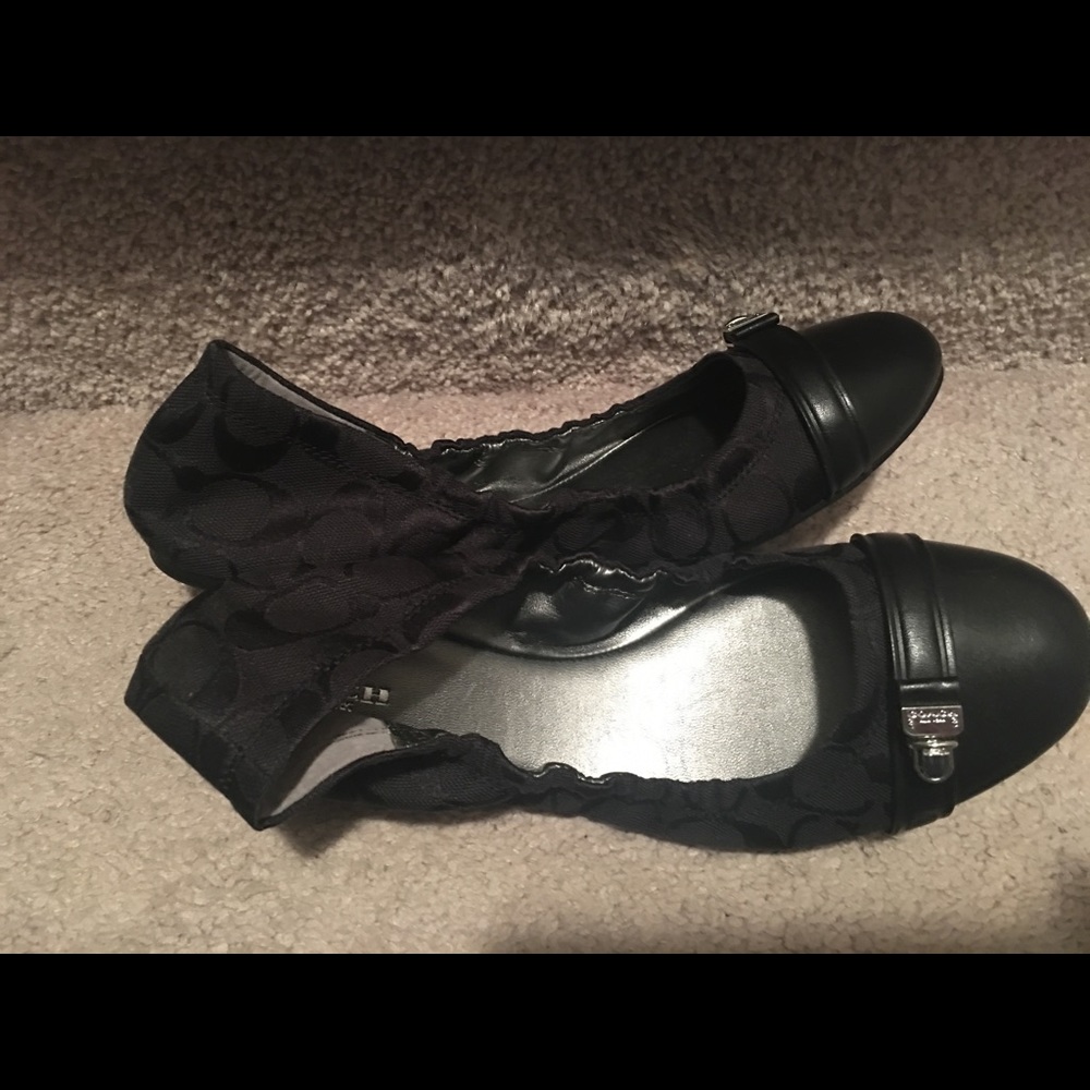 Coach Delphine black flat