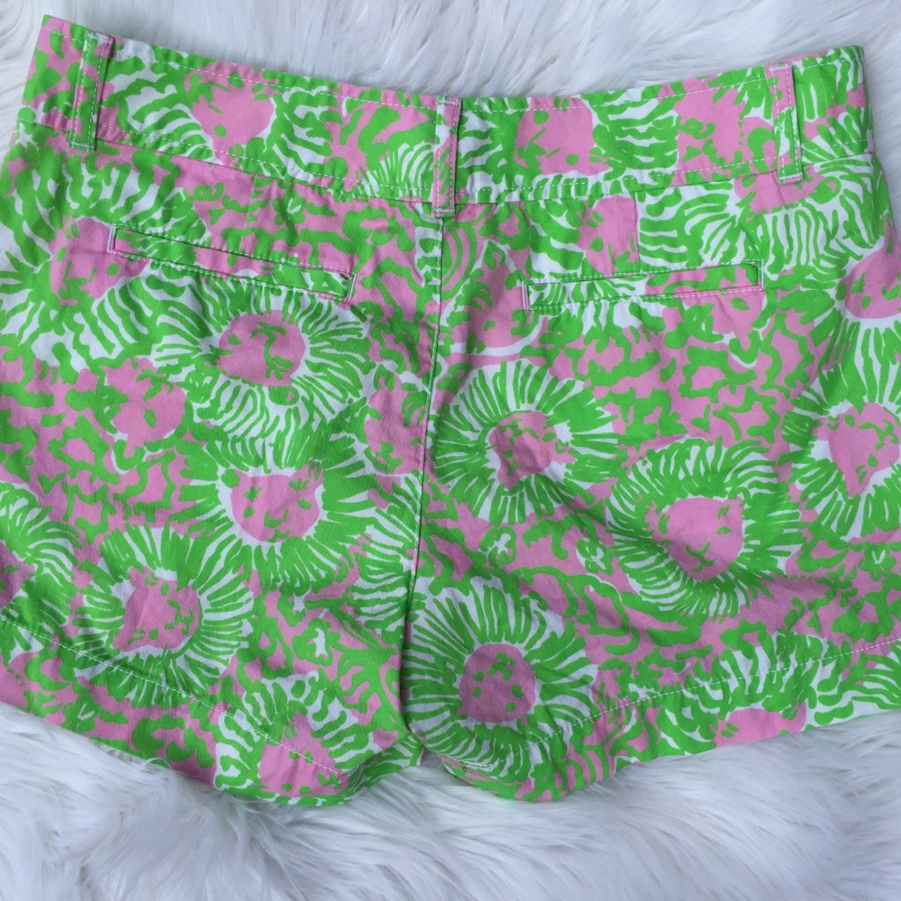 Lilly Pulitzer The Callahan Shorts - Picture 5 of 5